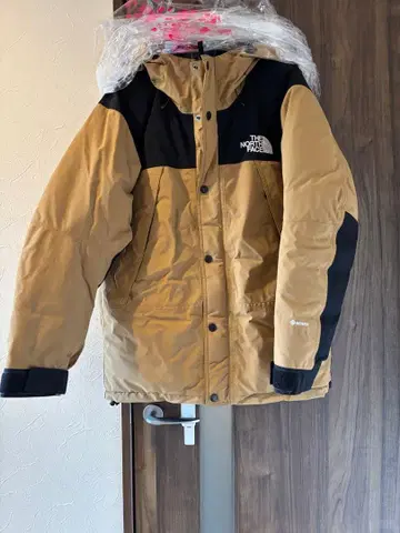 THE NORTH FACE 다운 자켓 베이지