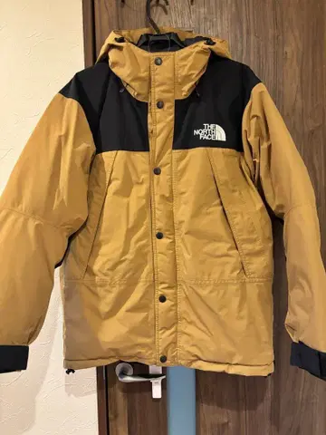 THE NORTH FACE 다운 자켓 베이지