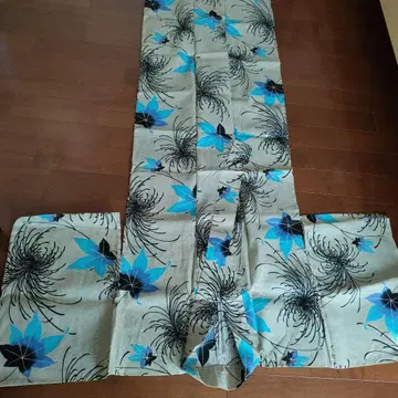 파란 꽃무늬 유카타와 오비 세트