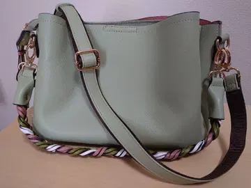 라이트 그린 숄더백