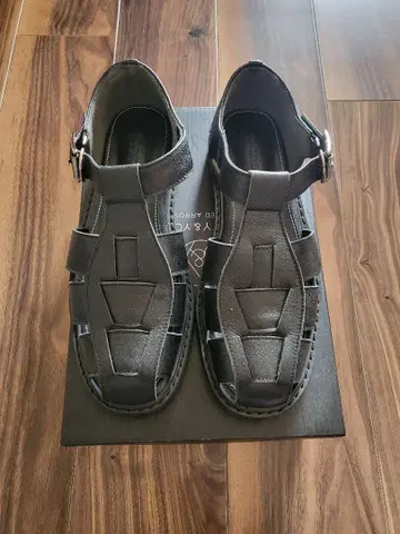 BEAUTY & YOUTH 유나이티드 애로우즈 구르카 샌들 37