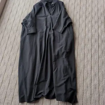 Syandy 블랙 롱 셔츠 원피스