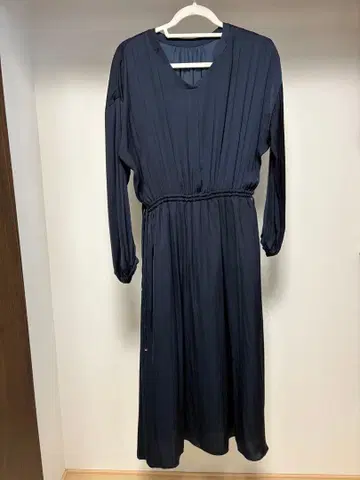 SIMPLICITE 네이비 원피스