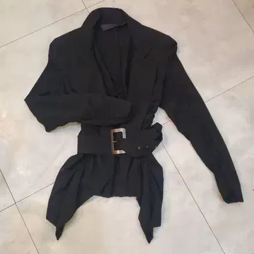 DONNA KAREN NEW YORK 벨트 포함 테일러드 자켓