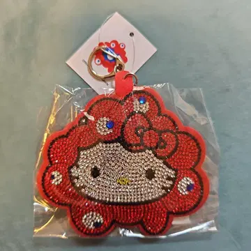 오사카 간사이 만박 미야쿠미야쿠 산리오 키티 반짝이 가죽 키링