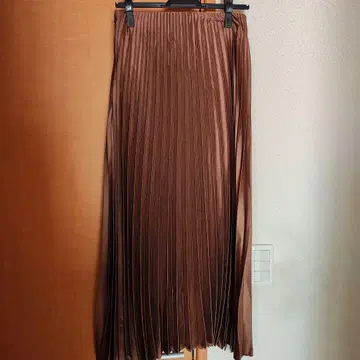 브라운 플리츠 롱 스커트