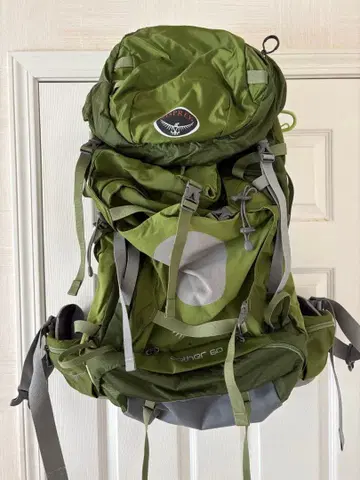 OSPREY 백팩 그린 컬러 60L