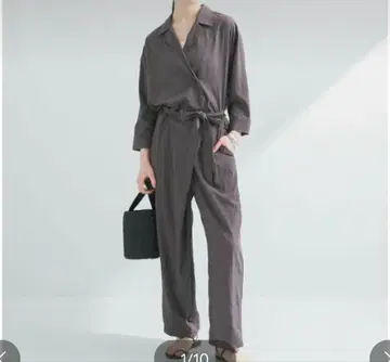 어반 리서치 프론트 턱 점프 수트