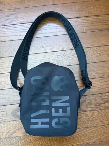 HYDROGEN 블랙 숄더백