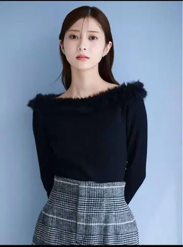 CELFORD 페더 프릴 리브 니트 풀오버