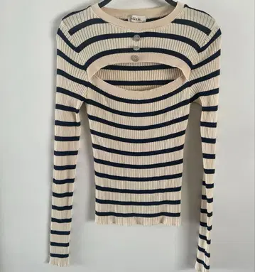 미사용 새상품 DIXIE 스트라이프 긴팔 니트