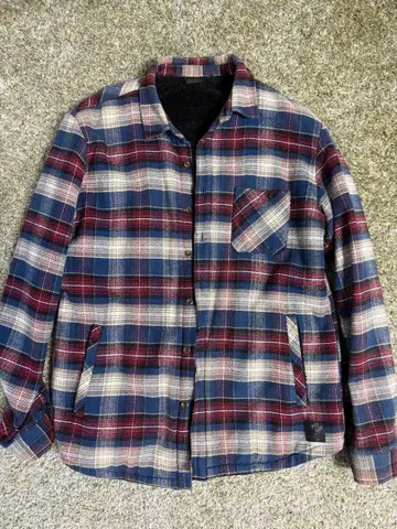 체크 무늬 코트