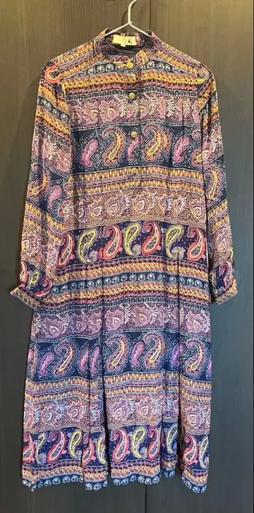 새상품급 페이즐리 무늬 긴팔 원피스 9호 네이비 계열