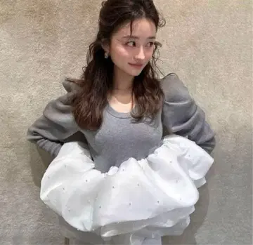 Bibiy AMELIE PEPURAM KNIT 그레이