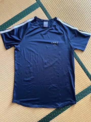 LYFT 슬림핏 반팔 T셔츠 네이비 2라인