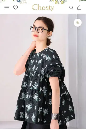 체스티 상의 카스미소우 자수 블라우스 블랙