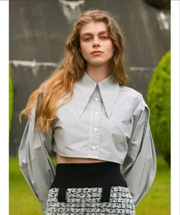 스나이델 발리에 크롭 셔츠 스트라이프 숏 기장 크롭 기장 레이어드