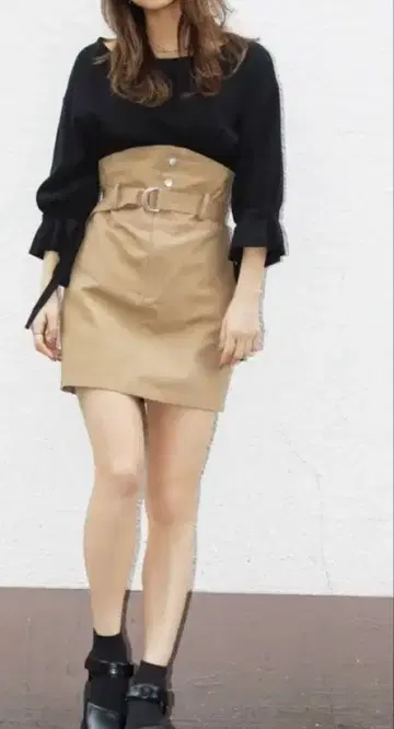 EMODA 에모다 하이마크 미니 스커트 카멜 M