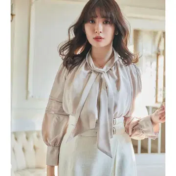 herlipto 리본 포함 화이트 블라우스