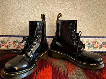 닥터마틴 에나멜 UK4