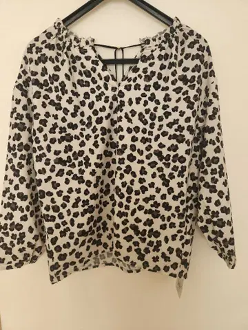 레오파드 개더 블라우스