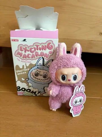POP MART THE MONSTERS Exciting Macarone