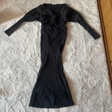 SNIDEL 블랙 리브 긴팔 니트 원피스