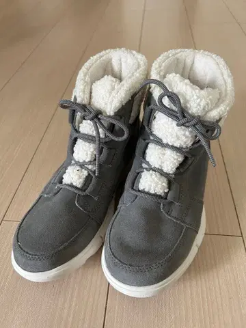 SOREL 그레이 어그 부츠