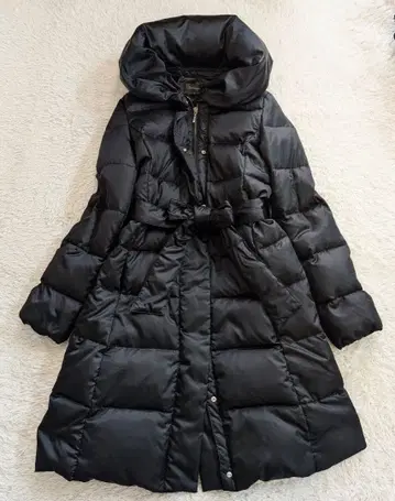 상당히 예쁜 리플렉트 롱 다운 코트 블랙 리본 A라인