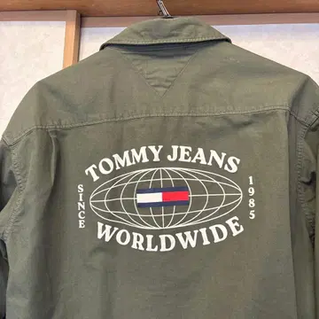 TOMMY JEANS 올리브 셔츠 자켓