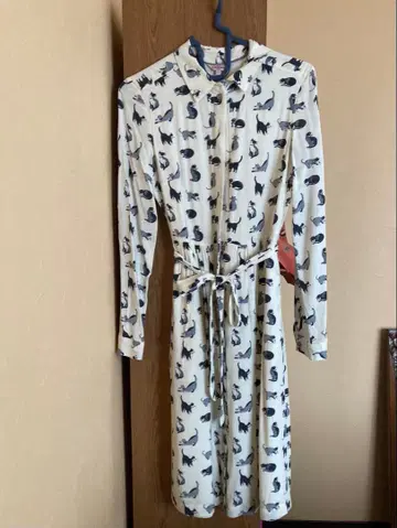 캐스키드슨 고양이 프린트 긴팔 셔츠 원피스