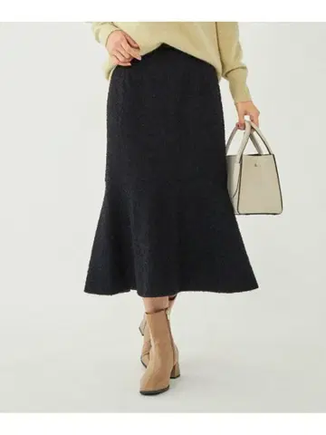 그린 라벨 릴랙싱 머메이드 스커트