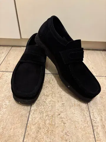 Clarks 왈라비 로퍼