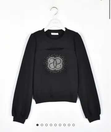 로고 비쥬 핏 상의 에블린