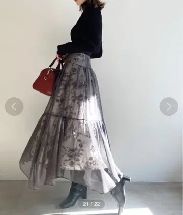 [ 새상품급 snidel ] 쉬폰 오버 프린트 스커트 [ 배송비 포함 ]