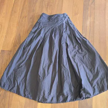 두지엠 클라세 플레어 스커트 사이즈 38