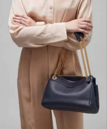 ANYA HINDMARCH 더블 지퍼 체인 숄더백 블랙