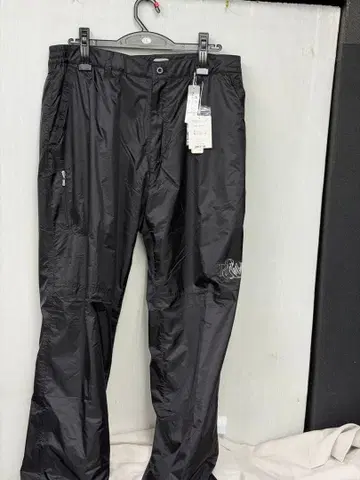 미사용 블랙 앤 화이트 골프 팬츠