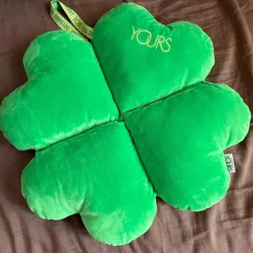 nct127 도영 YOURS 앙콘 클로버 쿠션