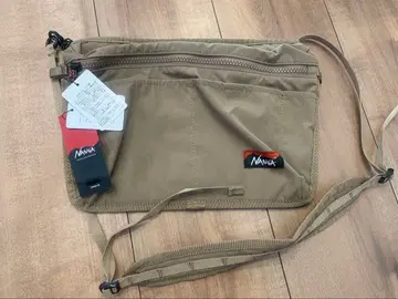 미사용 새상품 마무트 베이지 사코슈