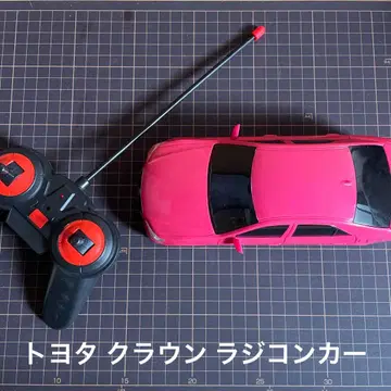도요타 핑크 크라운 무선 조종 자동차 TOYOTA CROWN 정크제품