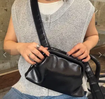 가마구치 멀티 숄더백 블랙 CIAOPANIC TYPY