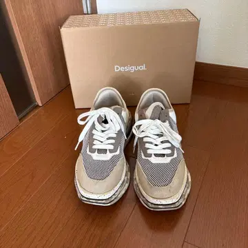 Desigual 스니커즈 베이지/그레이