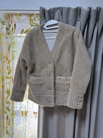 birthdaybash 베이지 보아 자켓