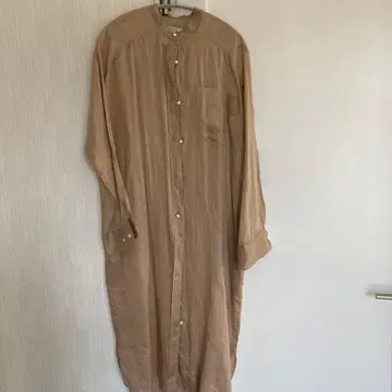 블랑바스크 펄 버튼 원피스 38