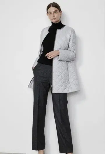 [ 새상품급 현행 모델 ] 아쿠아 스큐텀 퀼팅 코트 정가 87,400엔