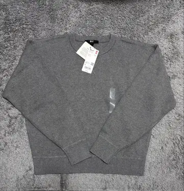 스무스 코튼 크루넥 스웨터 미사용 새상품 그레이