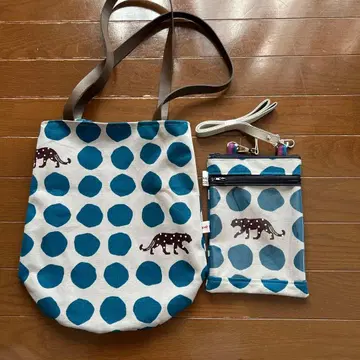 도트 토트백 숄더 파우치 포함