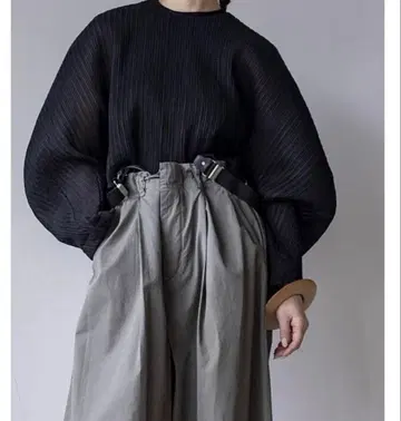 vonique armcurve 숏 상의