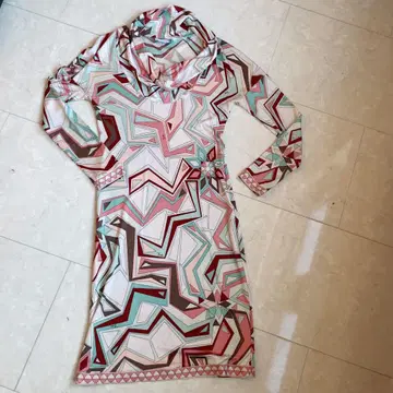 EMILIO PUCCI 기하학 패턴 원피스